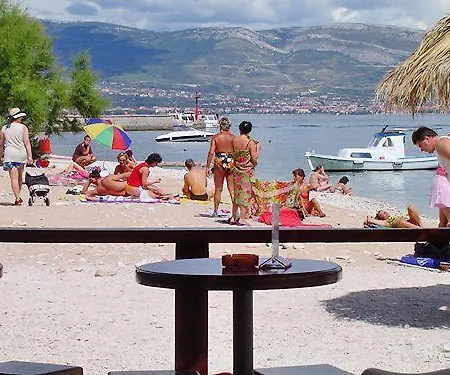Marina Apartament Slatine